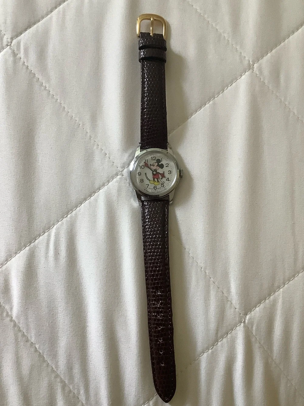 vintage 1970s Bradley Swiss-made Mickey Mouse watch needs new battery!